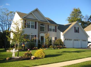 6147 Palomino Dr, Allentown, PA 18106