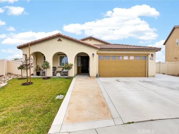 693 Rose Thorn Cir, San Jacinto, CA 92583