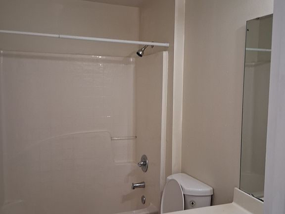 5th image of 2910 Noah Cir
