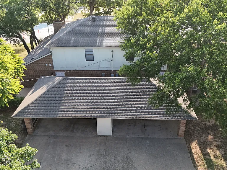 1620 Brown Trl — Photo 3