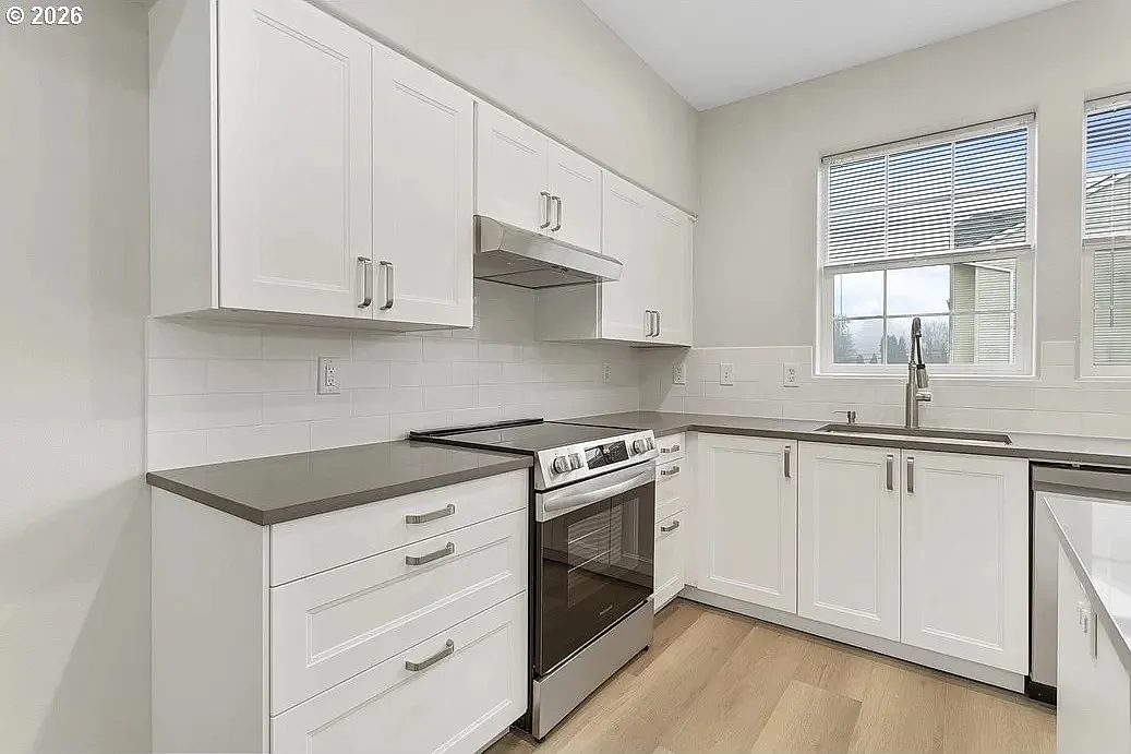 2 bed, 2.5 bath, 1172 sqft, $2,350 — Photo 3