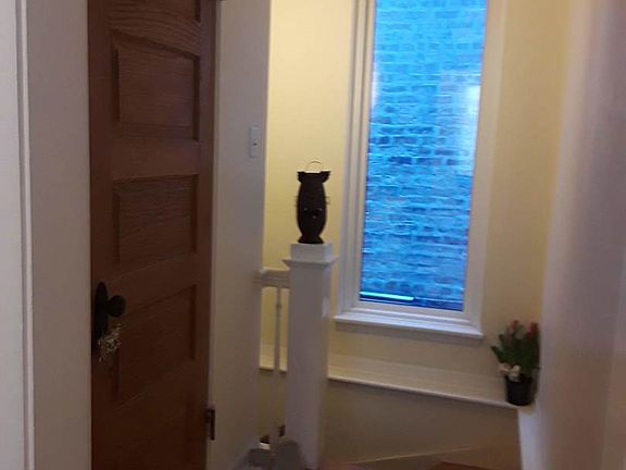 2nd image of 4530 N Damen Ave