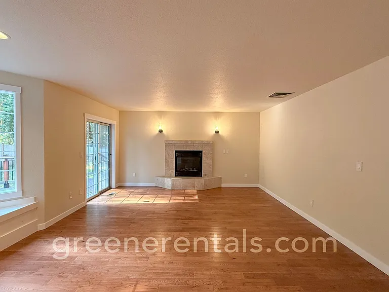 1206 Tabitha Ct NW — Photo 12