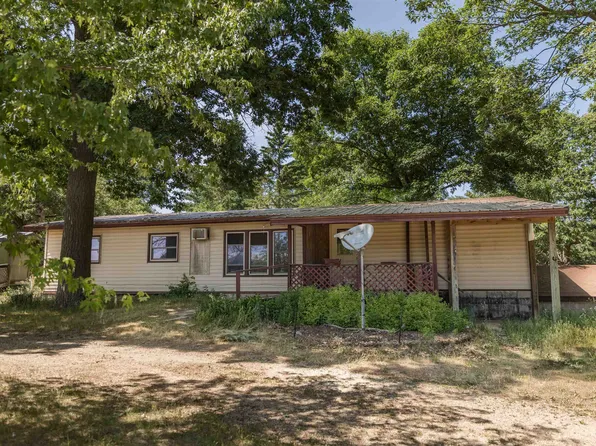 W7110c Ember Dr, Westfield, WI 53964