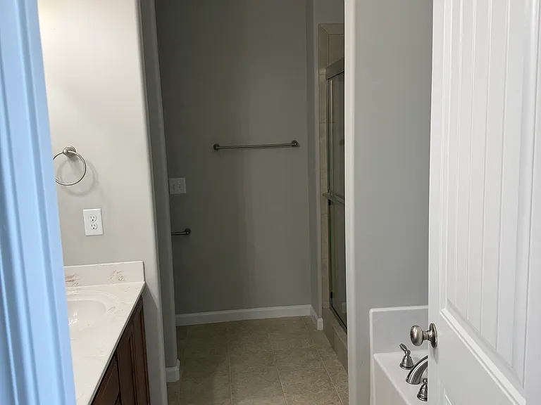 161 Bur Oak Dr — Photo 7