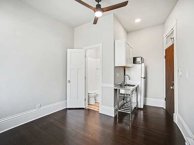1311 Francis St #1 — Photo 9
