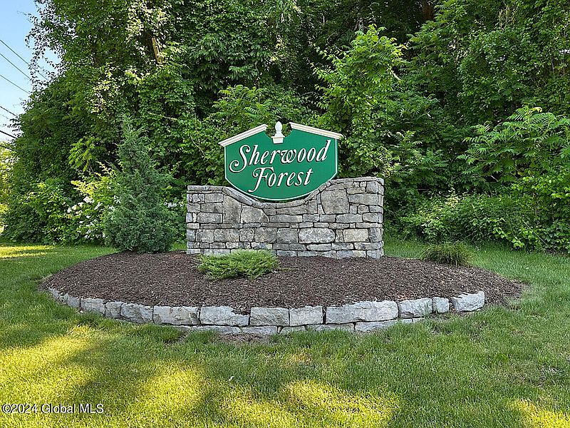 2nd image of 21 Coventry Drive