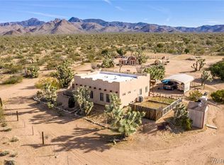 19400 S Javalina Rd, Yucca, AZ 86438