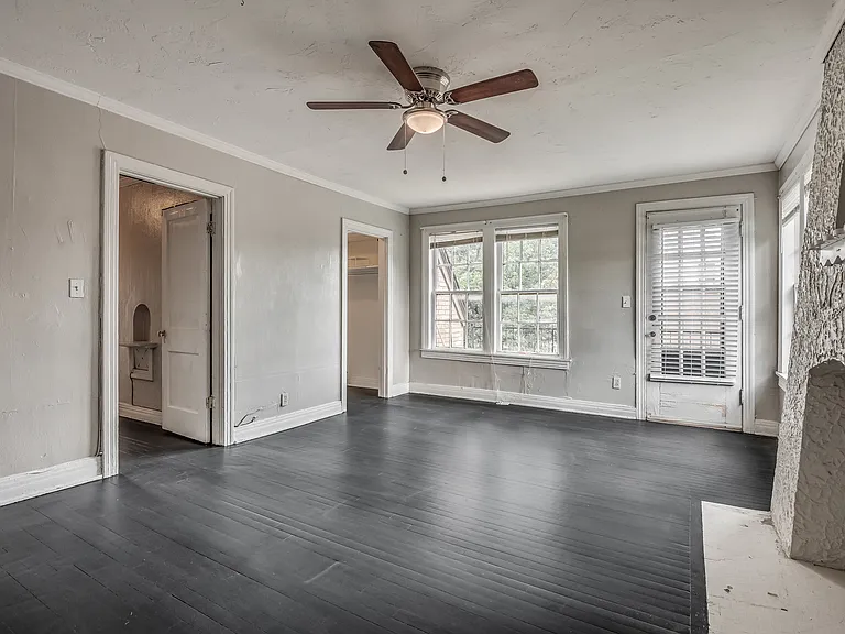 1803 NW 22nd Street - 2301 N. Florida — Photo 31