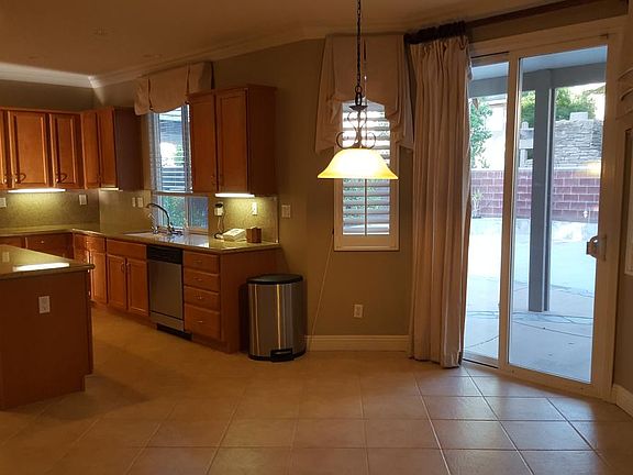 3rd image of 39422 Checker Ct