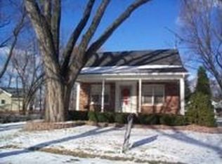 609 Hunter Blvd, Lansing, MI 48910