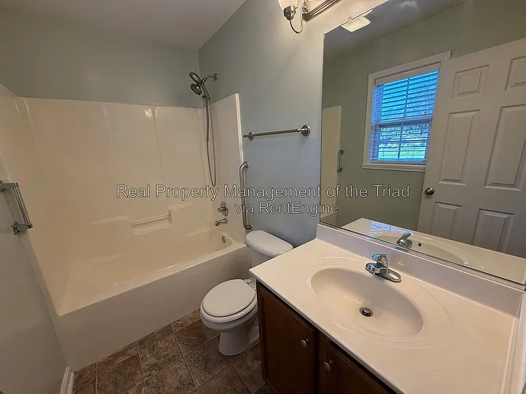5817 Huckleberry Ct — Photo 10