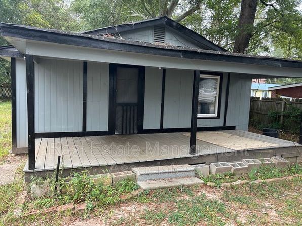214 Realty St