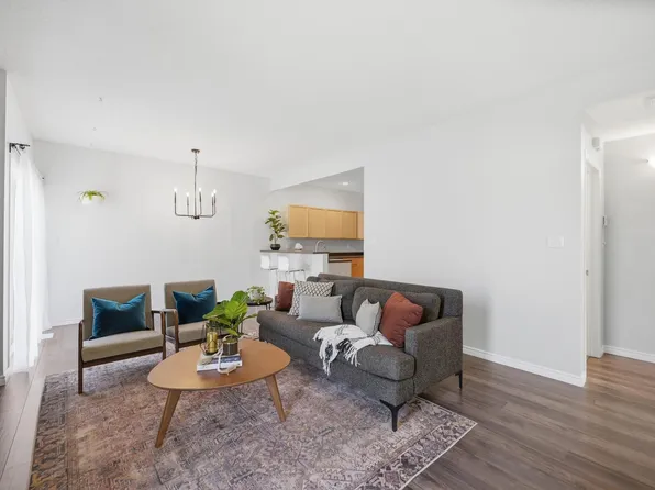 3040 Spence Wynd SW #111, Edmonton, AB T6X 1N7