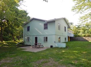 760 107th St #B, Roberts, WI 54023