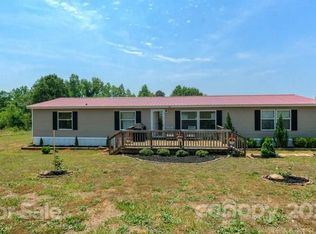 150 Lake Rd, Mooresboro, NC 28114