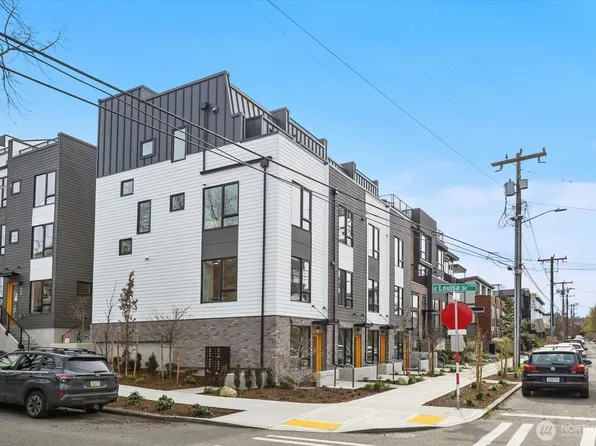 2372 Franklin Avenue E, Seattle, WA 98102