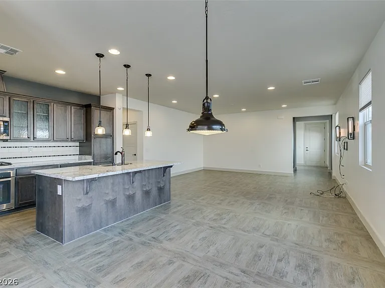 9009 Janice Glen Ave — Photo 11