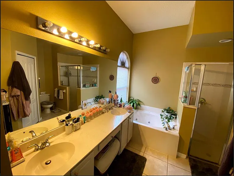 3402 Foxcroft Cir — Photo 9