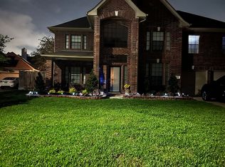 17526 Sandy Cliffs Dr, Houston, TX 77090