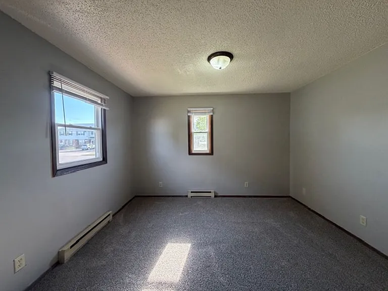 1132 Imperial Cir — Photo 7