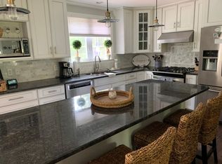 938 Washington St, Holliston, MA 01746