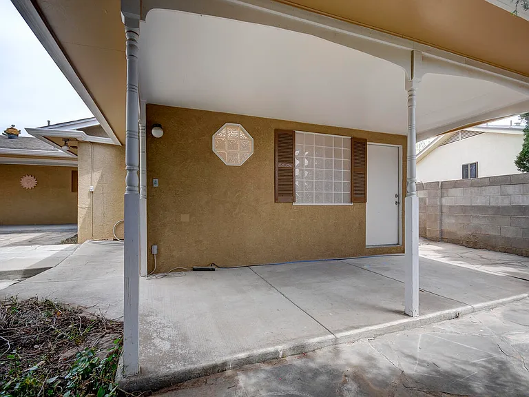 4631 Sherwood St NE — Photo 29