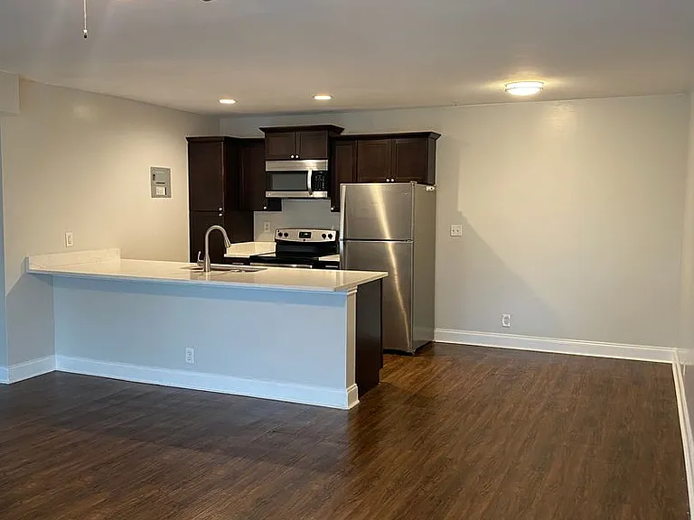 Villas At Alamo Heights — Photo 13
