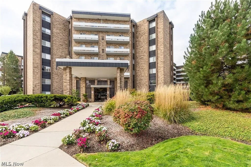 2202 Acacia Park Dr APT 2612 photo 1