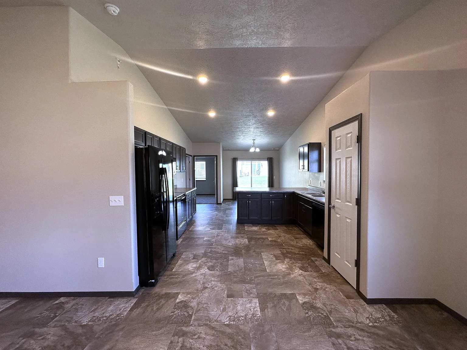 Heritage Townhomes and Apartments — Photo 3