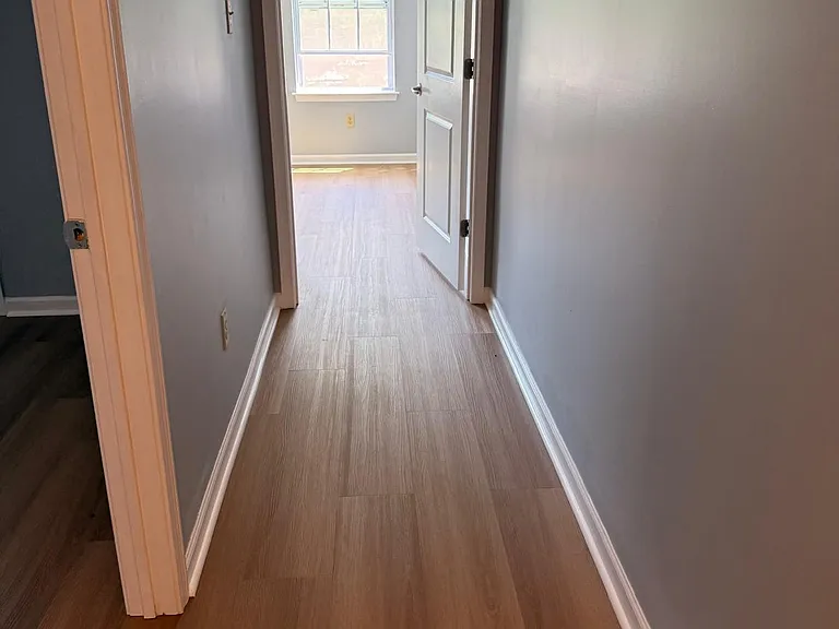 10 Rowand Way E — Photo 5
