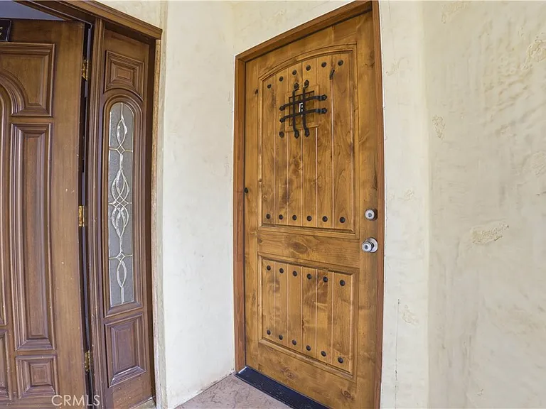 1581 W Chanticleer Rd #B — Photo 11