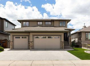 788 E Canyonview Close W, Lethbridge, AB T1K5R9
