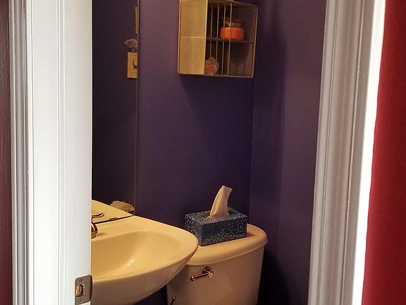 1/2 Bath 1st floor
