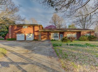 1065 Warrenton Rd, Vicksburg, MS 39180