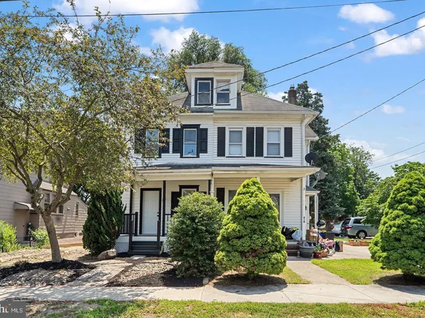 316 Broad St, Elmer, NJ 08318