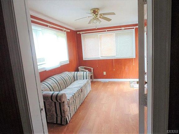 2nd image of 106A Sea Gull Ln