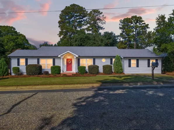 410 S General Lee Ave, Dunn, NC 28334