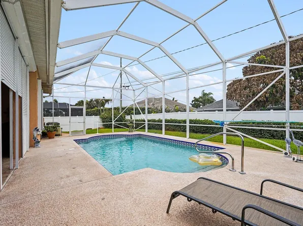 3306 SE Ford Lane SE, Port St Lucie, FL 34984