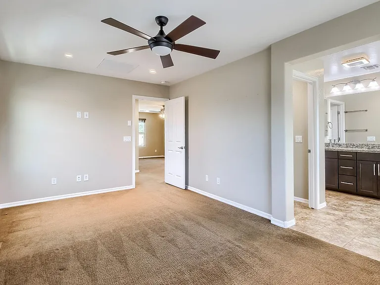 888 E Jacob St — Photo 17