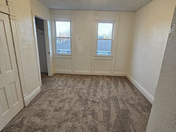 3rd image of 601 Washington Ave #2