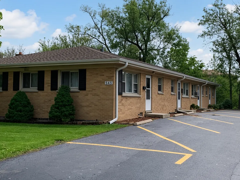 545 N Highview Ave #4
