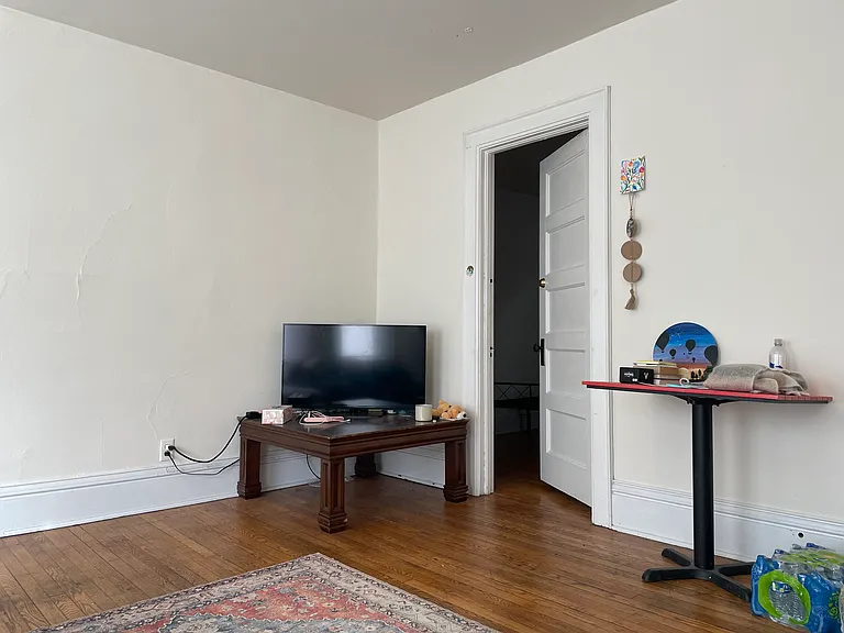 834 E Gorham St #2 — Photo 4