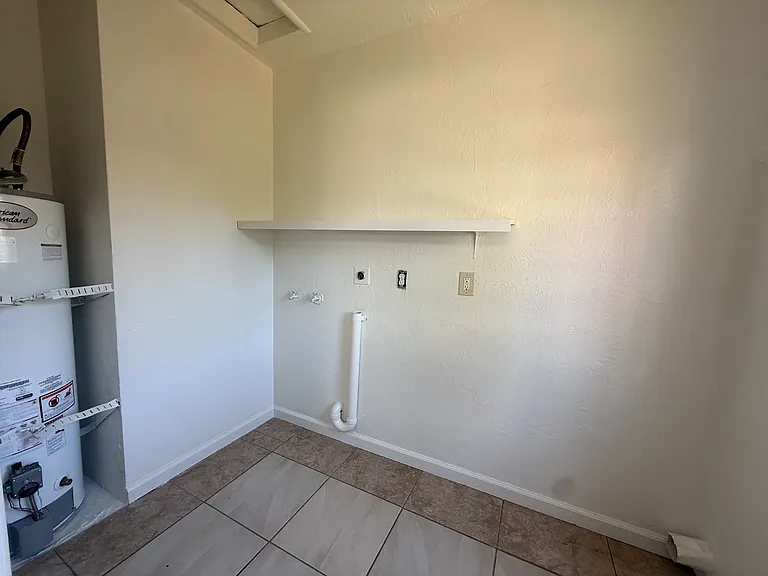 3350 26th Ave — Photo 8