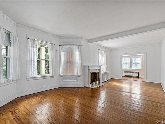4th image of 169 S Park Avenue