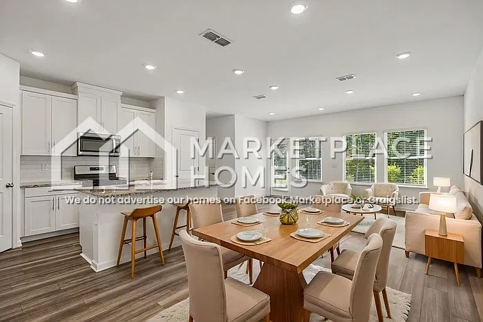 3 bed, 2.5 bath, 1579 sqft, $1,995 — Photo 2