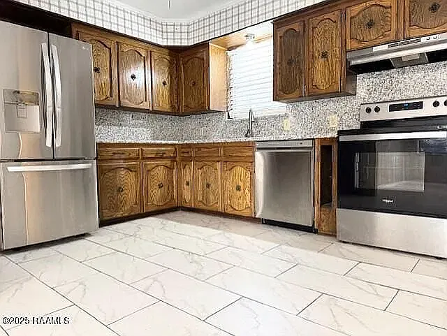 4 bed, 1775 sqft, $1,650 — Photo 2