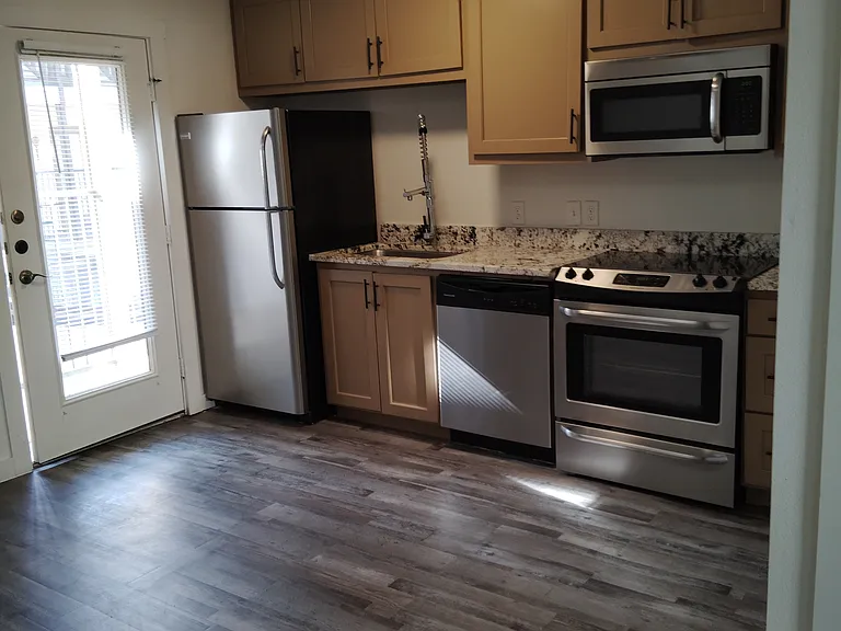 4115 San Jacinto St #103 — Photo 2