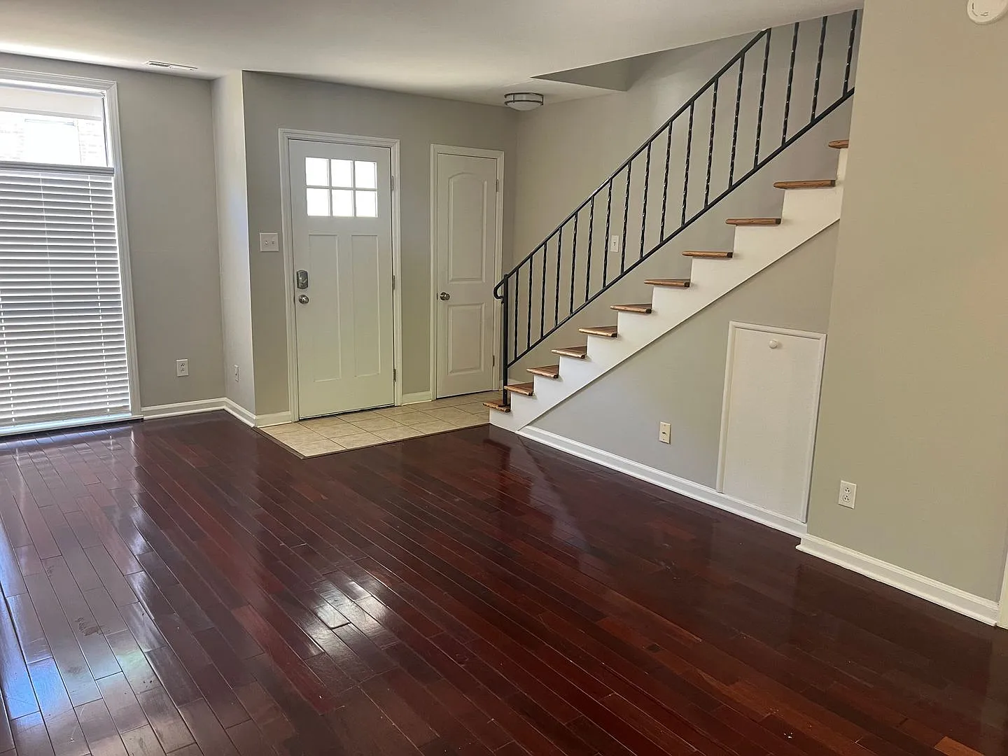 407 S. Chester St. Unit # 15 — Photo 3