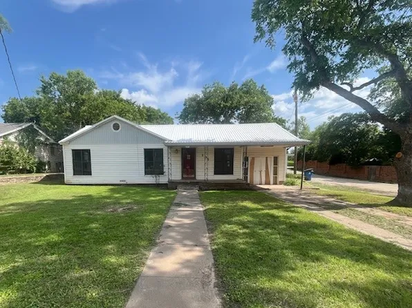 201 Breckenridge St, Albany, TX 76430